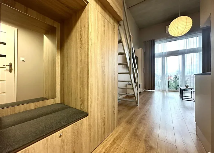 Zarembowicza 36 - Self Check-in 20h - Parking &lift