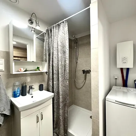 Apartamento Zarembowicza 36 - Self Check-in 20h - Parking &lift