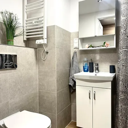 Apartment Zarembowicza 36 - Self Check-in 20h - Parking &lift Wroclaw